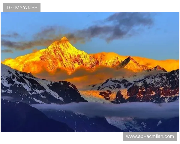 “高原疯狂：雪山之巅的极限比拼”，雪山高峰